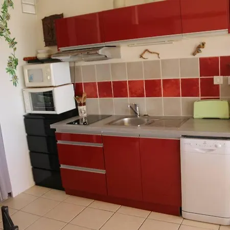 33, Port Nature 2 Au Village Naturiste